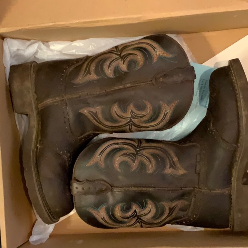 Brown Western Cowboy Boots with Embroidery